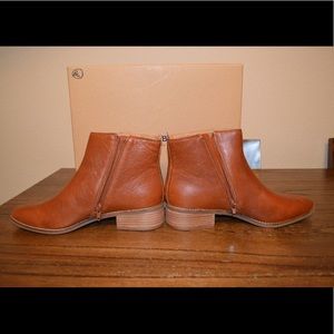 lucky brand lenree bootie